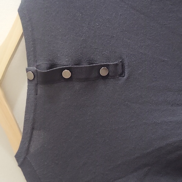 Still in good condition long sleeve top - Picture 3 of 10